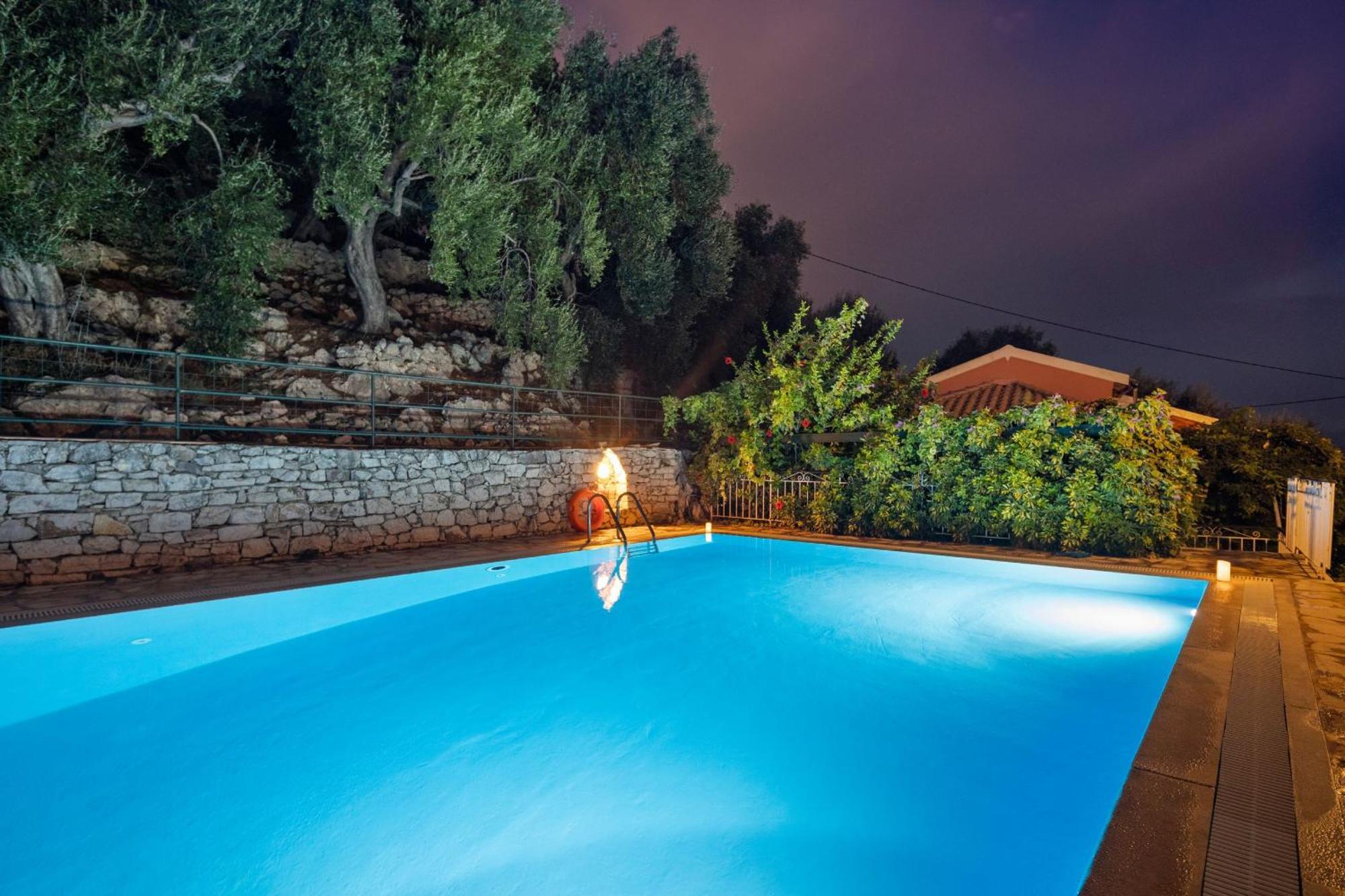 Villa Nafsika Nisaki  Ngoại thất bức ảnh